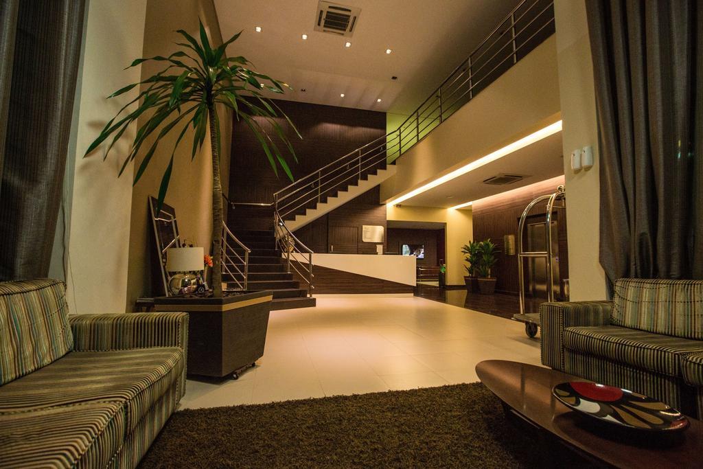 Golden Plaza Hotel Pôrto Velho Buitenkant foto